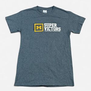 Gildan Super victors navy blue Small size (width 17in, length 25in) graphic T-sh